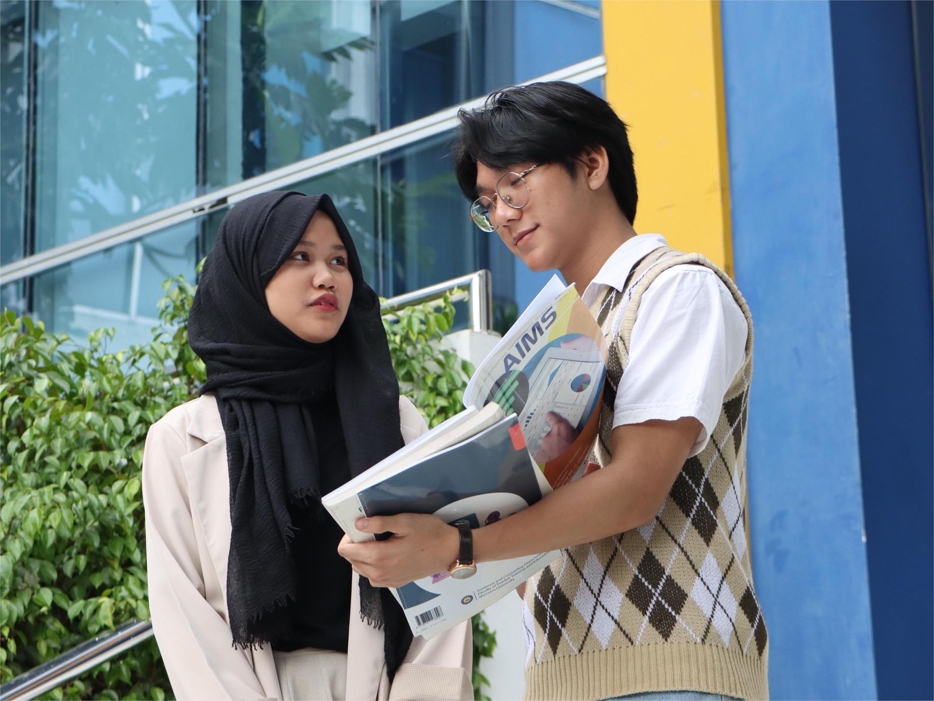 Apa Keuntungan Kuliah di Kampus Terakreditasi dengan Fasilitas Inkubator & Beasiswa Penuh? Temukan di Sini!