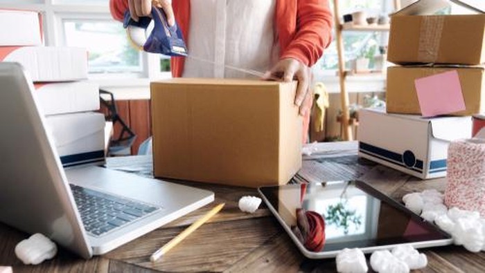 Bisnis Jualan Online: Teknik Menulis Deskripsi Produk yang Menghipnotis Pembeli