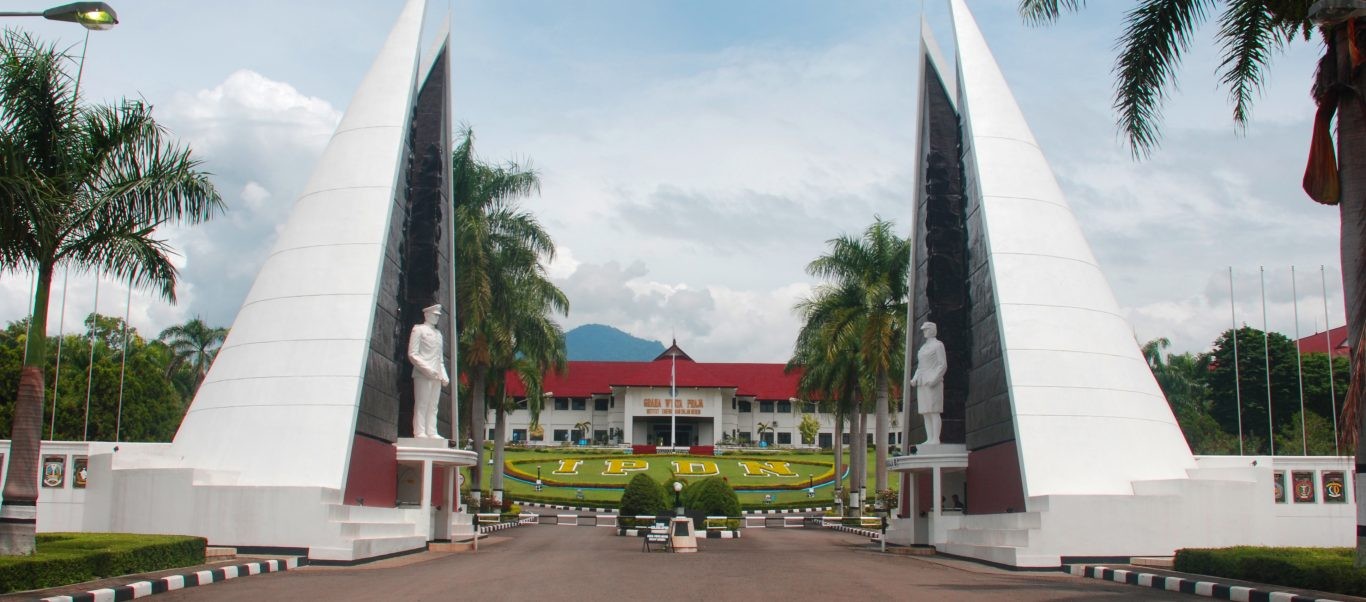 Biaya Pendidikan IPDN: Perbandingan dengan Sekolah Kedinasan Lain