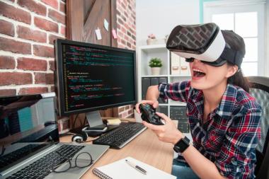 sosmed viral game developer
